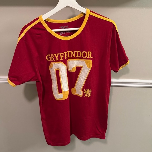 Warner Bros. Other - Harry Potter Gryffindor 07 Shirt | Wizarding World Universal Studios